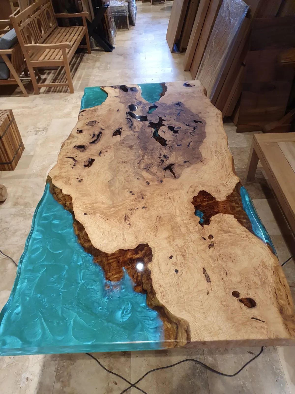 Epoxidharztisch Mesche Cappuccino Natur Kantig