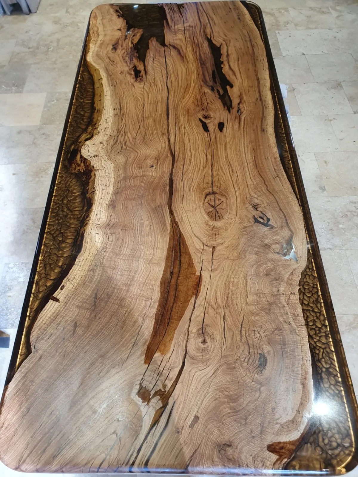 Epoxidharztisch Mesche Cappuccino Oval Kantig