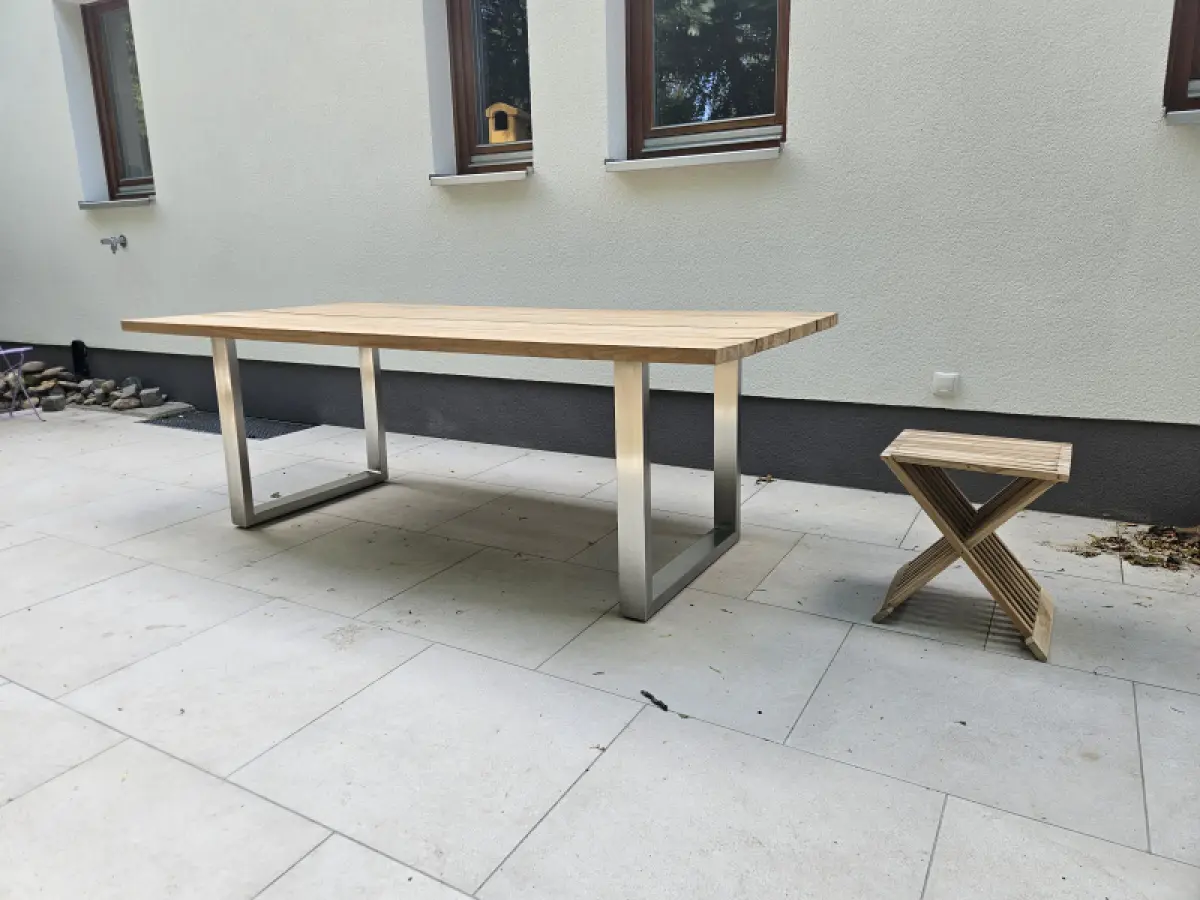 Gartentisch aus Teakholz Batu