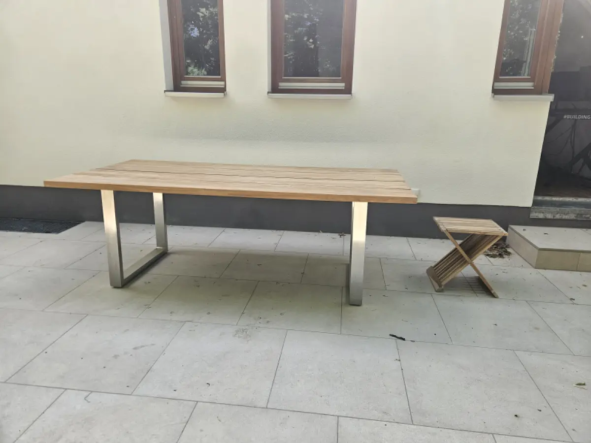 Gartentisch aus Teakholz Batu