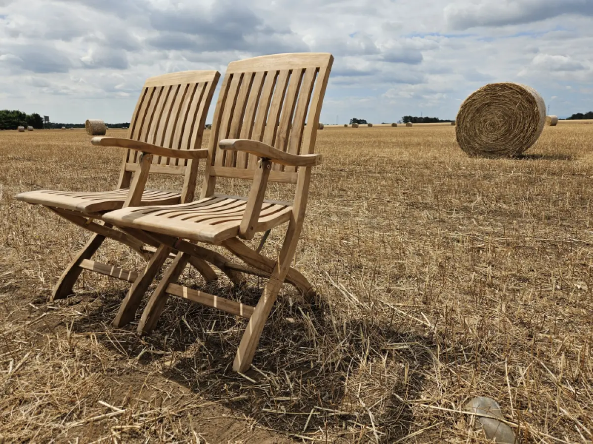 Klappbarer Gartenstuhl Roni mit Armlehne 