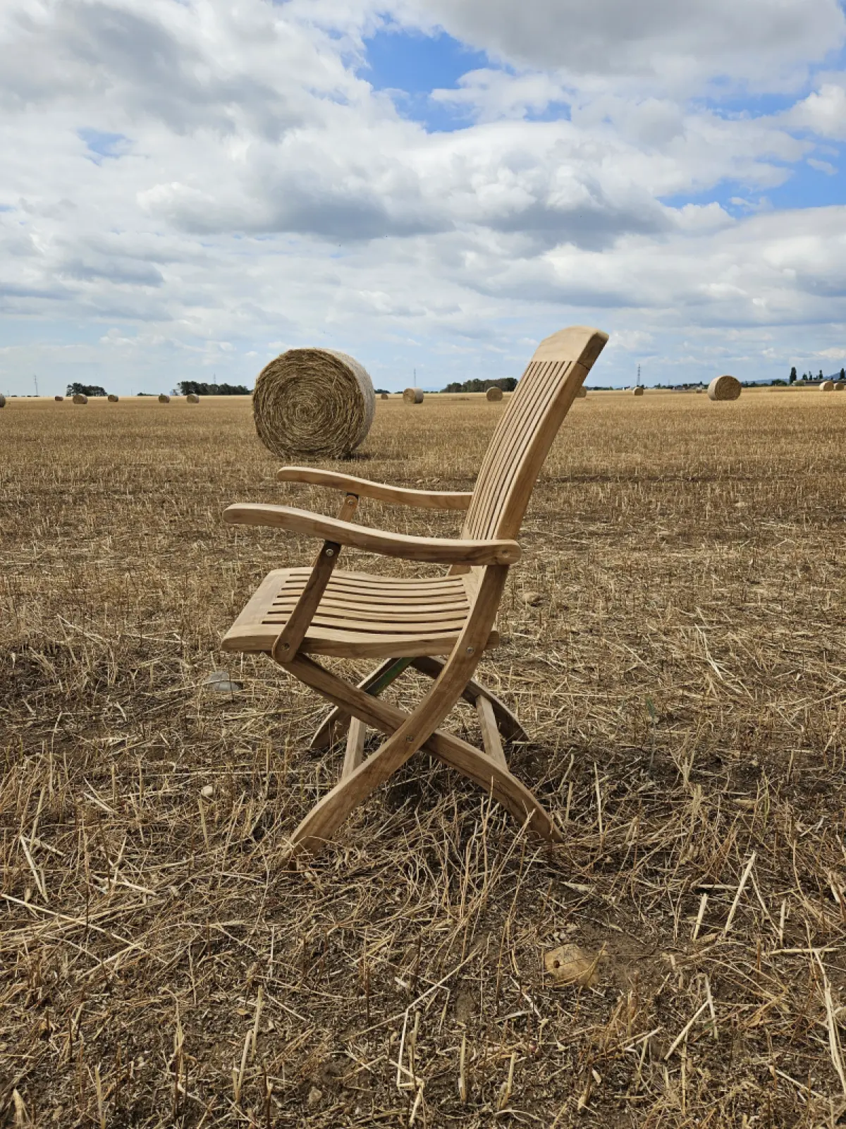 Klappbarer Gartenstuhl Roni mit Armlehne 