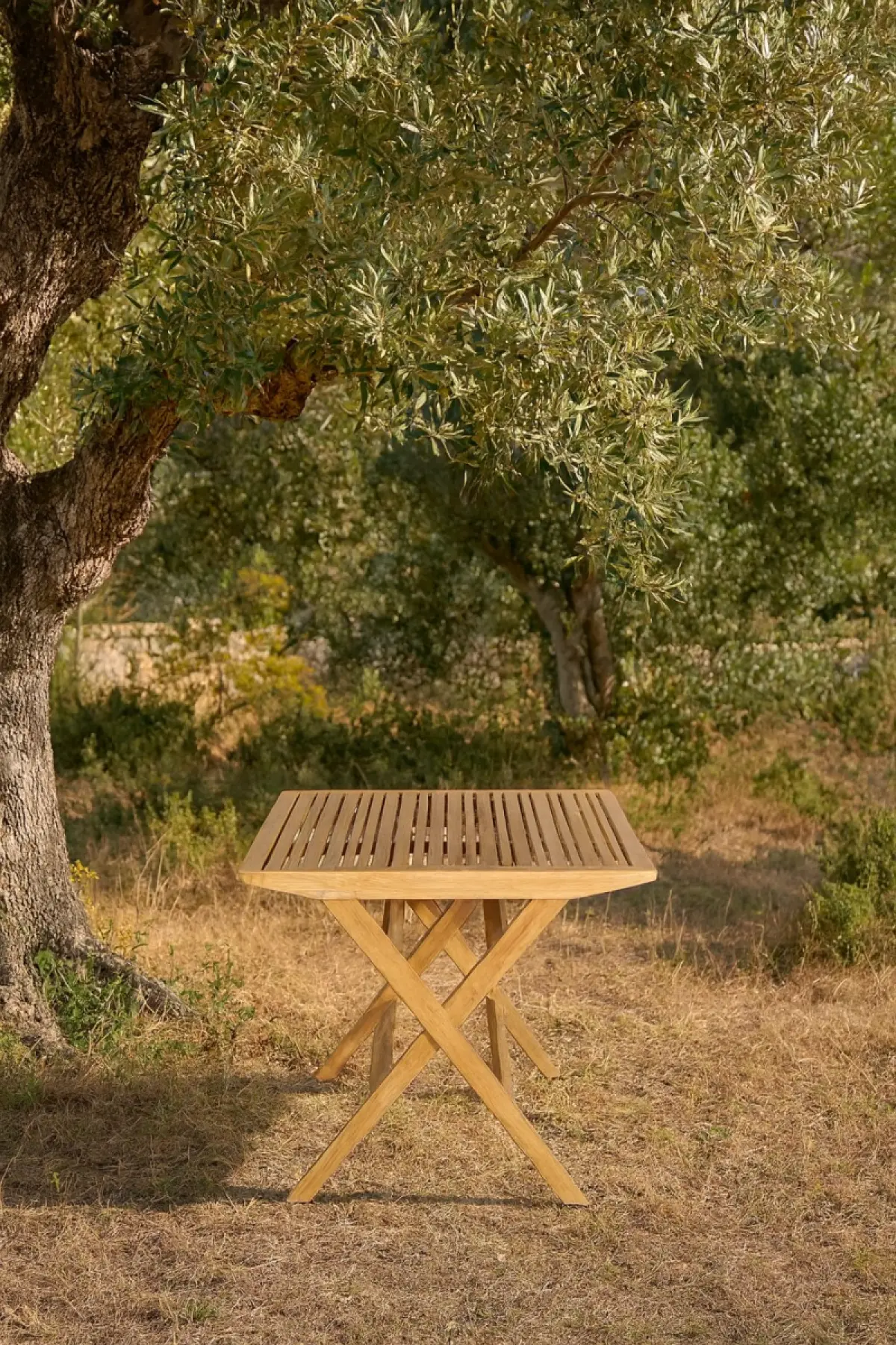 Klappbarer Teakholz Tisch Zeta