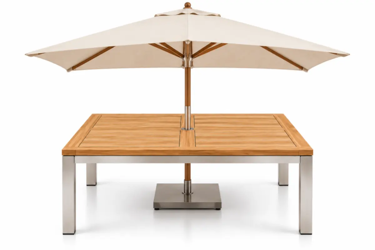 Quadratischer Gartentisch Tokio aus Teakholz und Edelstahl