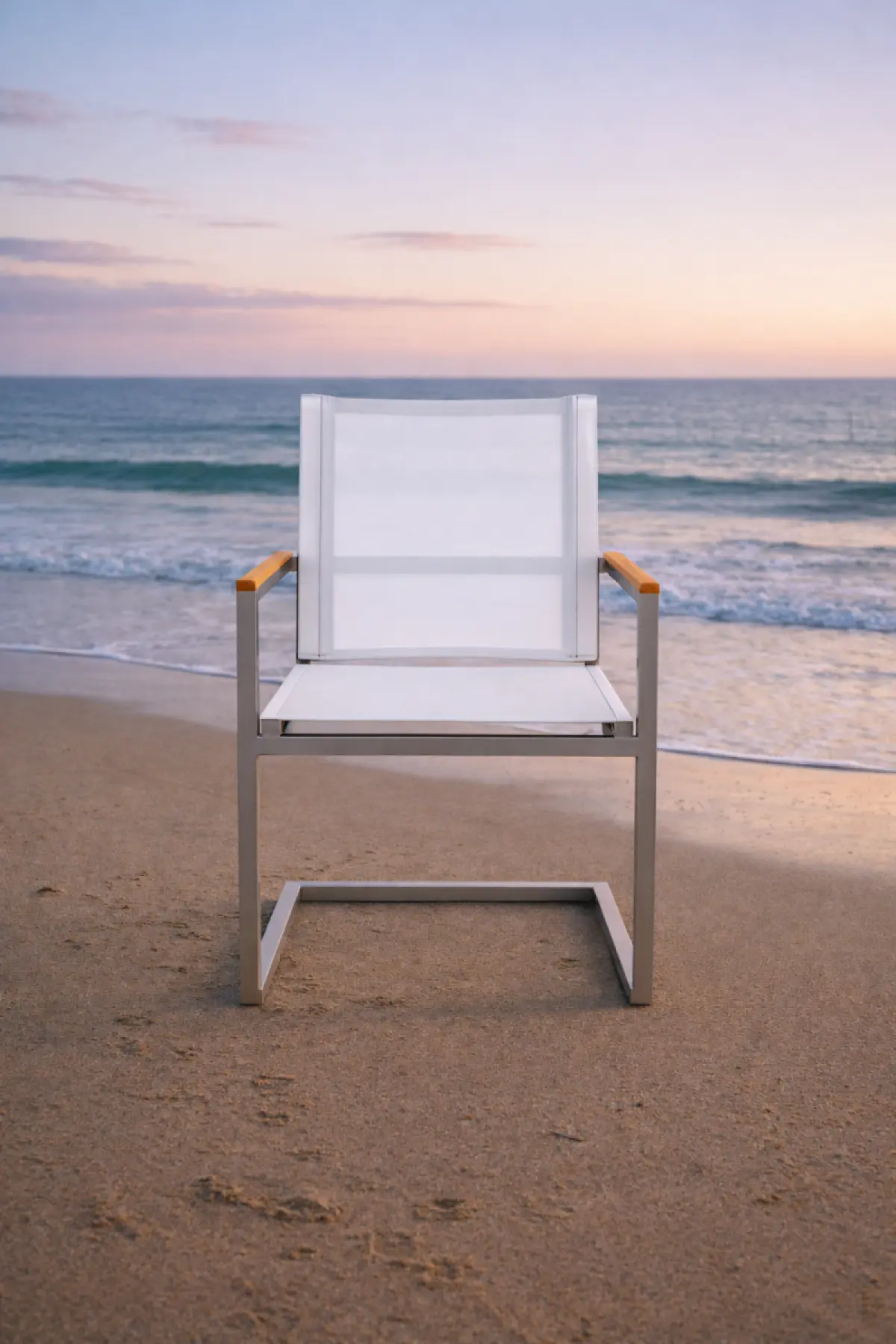 Schwing-Stapelstuhl Noah Weiß