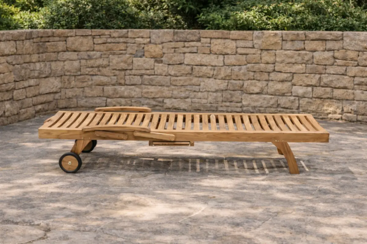 Sonnenliege aus Teakholz Conford 