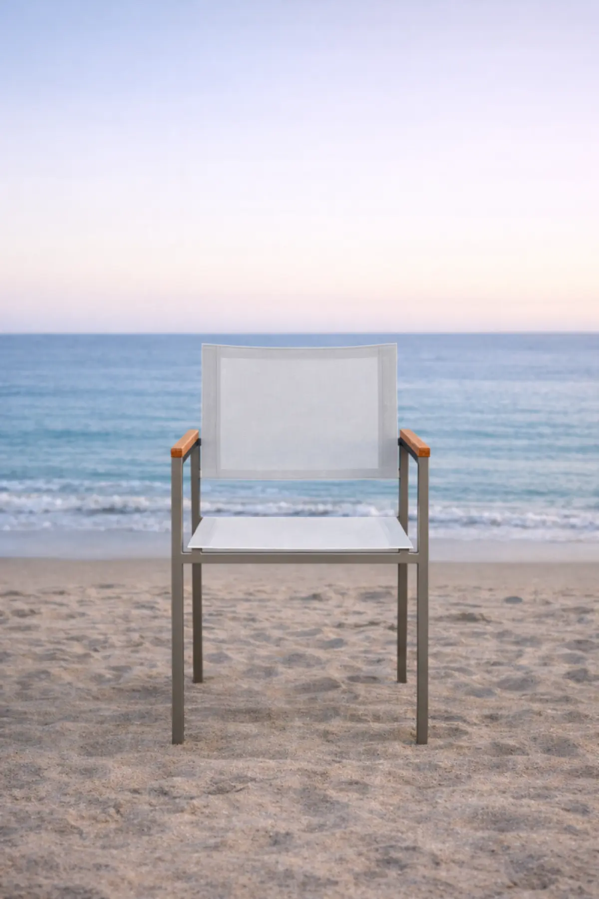 Stapelstuhl Noah Grau