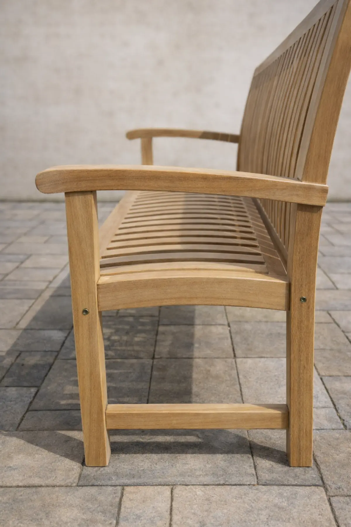 Teakholz Gartenbank Hawaii mit Armlehnen