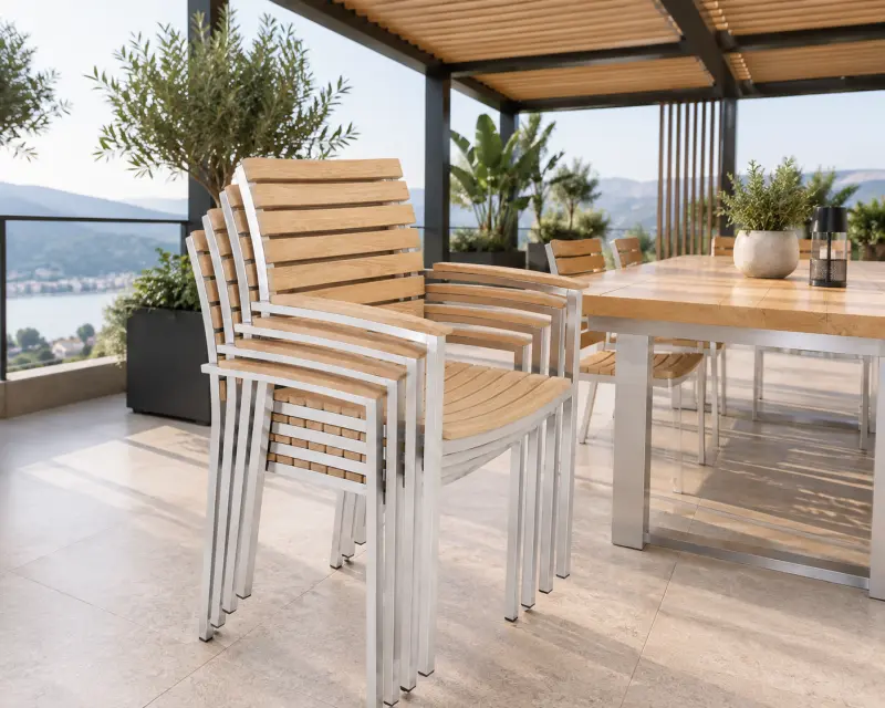 Teakholz-Gartenstuhl Memory mit Arm